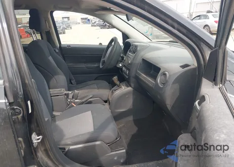 2010 Jeep Compass Sport из США, поврежденный, VIN 1J4NT4FA4AD516774